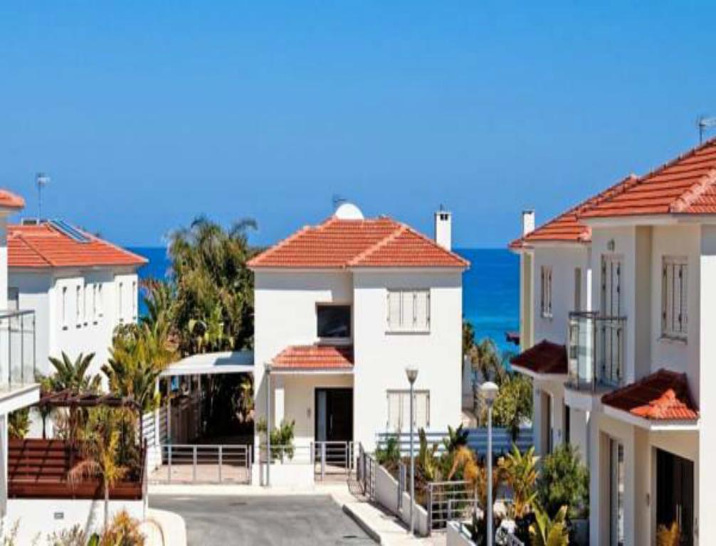 Athena Beach Villas Pernera Exterior foto